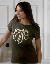 Load image into Gallery viewer, Love Heart tee shirt